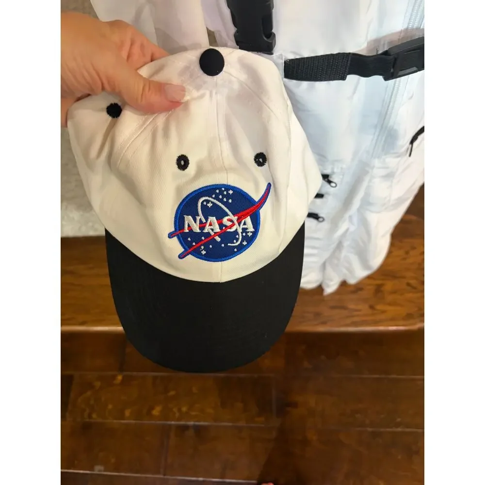 NWT Aeromax Jr Astronaut Suit Costume Kids Size 8-10 White NASA Jumpsuit & Cap